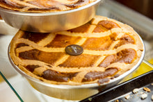 Carica l'immagine nel visualizzatore di Gallery, Pastiera tradizionale napoletana