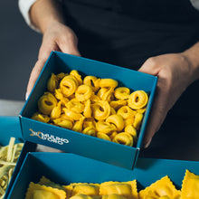 Carica l&#39;immagine nel visualizzatore di Gallery, Tortellini classici
